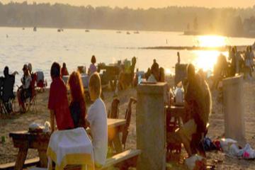 Island-Style Beach Cookout with Snorkeling