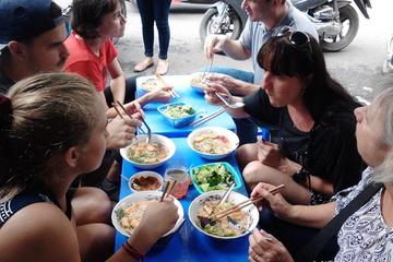 Small Group - Hanoi Food Walking Tour