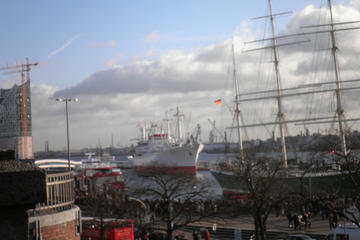 Guided Bus Tour: Hamburg City Highlights
