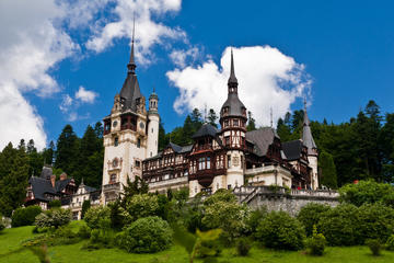 Bucharest Escape including Day Trip to Dracula Castle