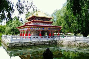 Lhasa Norbulinka Half Day Group Tour in Morning