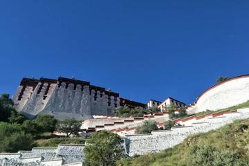 Visit Potala Palace With Local Tibetan English Speaking Guide