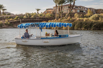 1 or 2 Hour on Trevi Jay Boat at Lake Las Vegas