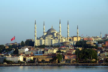 Istanbul Small Group City Tour: Blue Mosque, Hippodrome, Grand Bazaar, St Sophia and Topkapi Palace