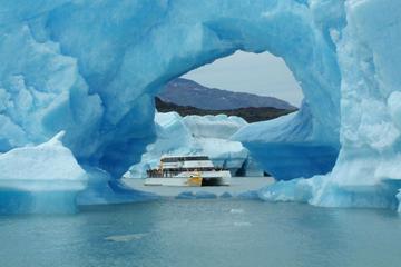 6-Day Glacier and Hiking Tour in Patagonia