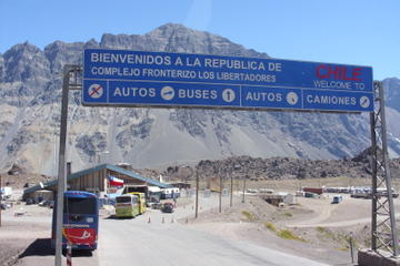 Private Scenic Transfer from Santiago to Mendoza