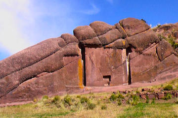 Private Tour to Amaru Muru: A Gateway to the Lands of the Gods