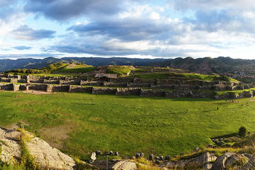 WALKING TOUR TO SACSAYHUAMAN ARQUEOLOGICAL SITE