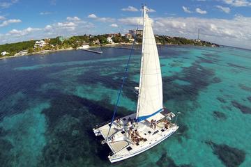Catamaran to Isla Mujeres Day Trip from Cancun