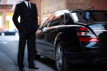 Private Night transfer from the Fiumicinio airport to Rome