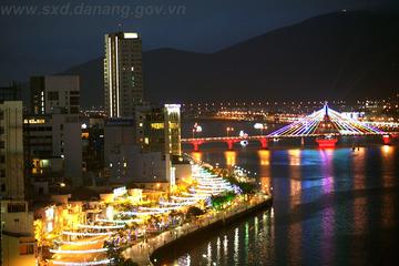 Da Nang by Night by Motorbike