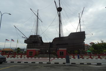 4Days 3Nites Tour SINGAPORE drop off with MALACCA JOHORE bonus BATU CAVES