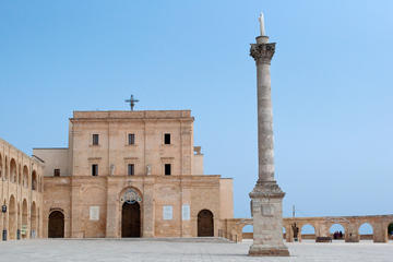 Tour in the Natural Beauties of Salento: Santa Maria di Leuca and Specchia