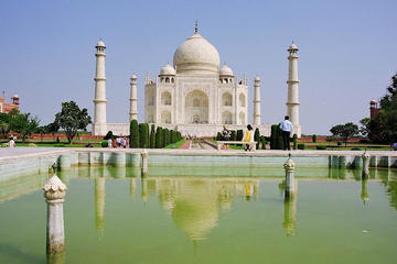 Delhi to Agra Full-Day Tour of Taj Mahal and Agra Fort with Mehtab Bagh