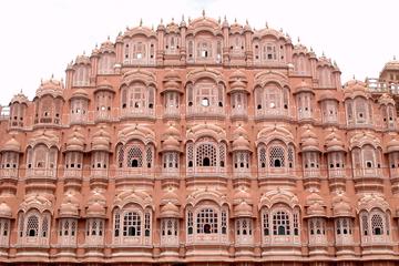 Half Day tour of Jaipur along with Lunch