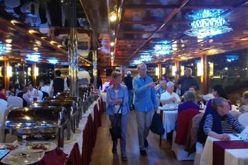 Dhow Cruise Dinner in Dubai Creek