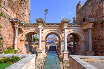 Antalya Excursion with Aquarium Visit, Walking Tour, Duden Waterfalls
