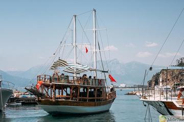 Sunset Cruise with Live Music and Dinner
