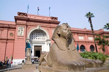 Full Day Tour: Giza Pyramids and The Egyptian Museum
