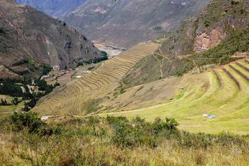 Private Full-Day Sacred Valley Tour with Pisac Ruins