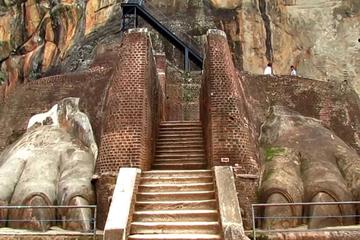 Colombo to Dambulla Sigiriya 02 Days Tour with Safari
