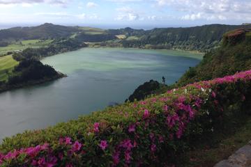 Full-Day Furnas Tour: Lake Fumaroles and Thermal Pools 4x4