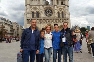 Private Walking Tour of Paris Including Notre Dame and Ile de la Cité