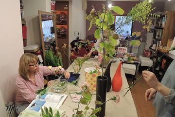 Experience flower arrangement in Tokyo