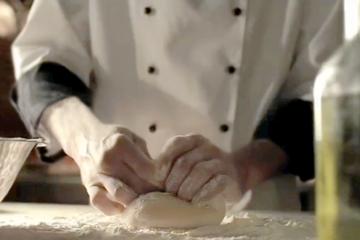 UNO Pizzeria and Grill: Deep-Dish Cooking Class with Lunch in New York City