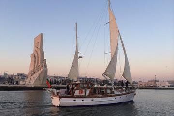 Full Day Private Cruise to Cascais