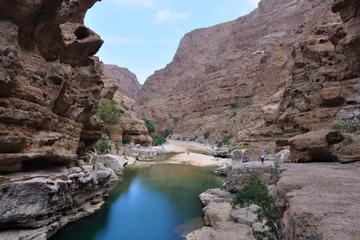 Wadi Sahtan (Day trip) 4WD (Mandoos ,The Chest of Oman) :Muscat Tours