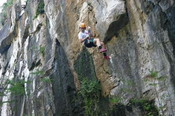 Marble Mountain Rock Climbing
