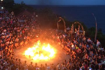Private Uluwatu Temple and Kecak Fire Dance Evening Tour with Dinner
