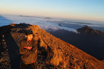 Mount Agung Trekking: Climbing The Highest Volcano in Bali