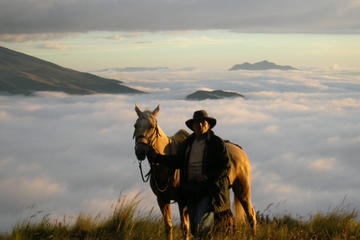 5-Day Horse Trek Through Avenue of the Volcanoes