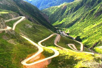 Transfagarasan Highway and Curtea de Arges Tour from Bucharest
