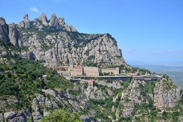 Montserrat 7-hour Private Tour from Barcelona with Lunch