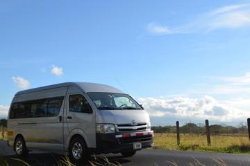 Private Arrival Transfer: San Jose Airport to Arenal Volcano or La Fortuna town