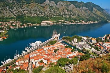 Private Car Transfer to Dubrovnik Airport from Kotor