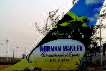 Private Departure Transfer: Hotel to Kingston International Airport (KIN)