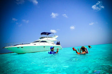 8-hour Yacht Tour to EL Cielo Cozumel