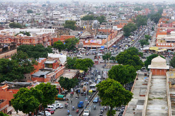 Private Half-Day Temples and Havelis Walking Tour in Jaipur
