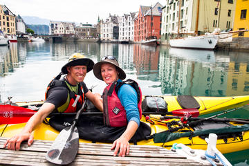 Kayaking in Ålesund Roundtrip