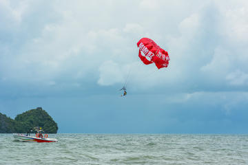 Parasailing Sensation - Single Flyer