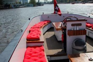 Small Boat Party