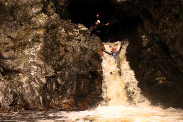 Cradle Mountain Canyoning: Dove Canyon