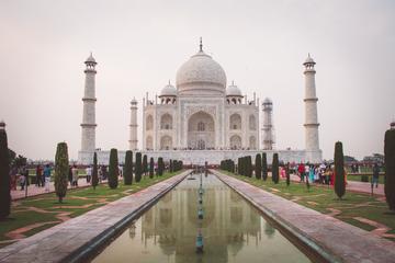 Private Day Trip to Agra Including Mughal Heritage Walking Tour