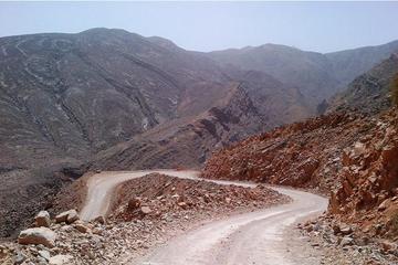 4WD Mountain Safari in Sultanate of Oman from Dubai
