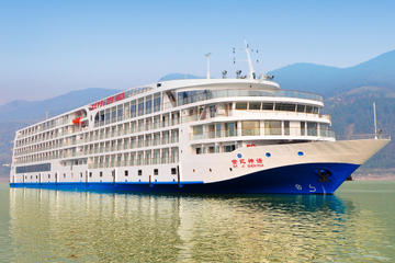 5-Day Century Paragon Yangtze River Cruise Tour from Yichang to Chongqing