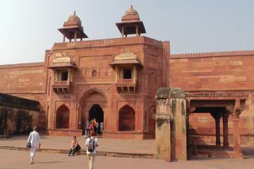 Same day Fatehpur Sikri and Taj Mahal tour from Jaipur